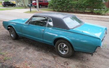 Mercury-Cougar-1967-2-Door-Sedan-6