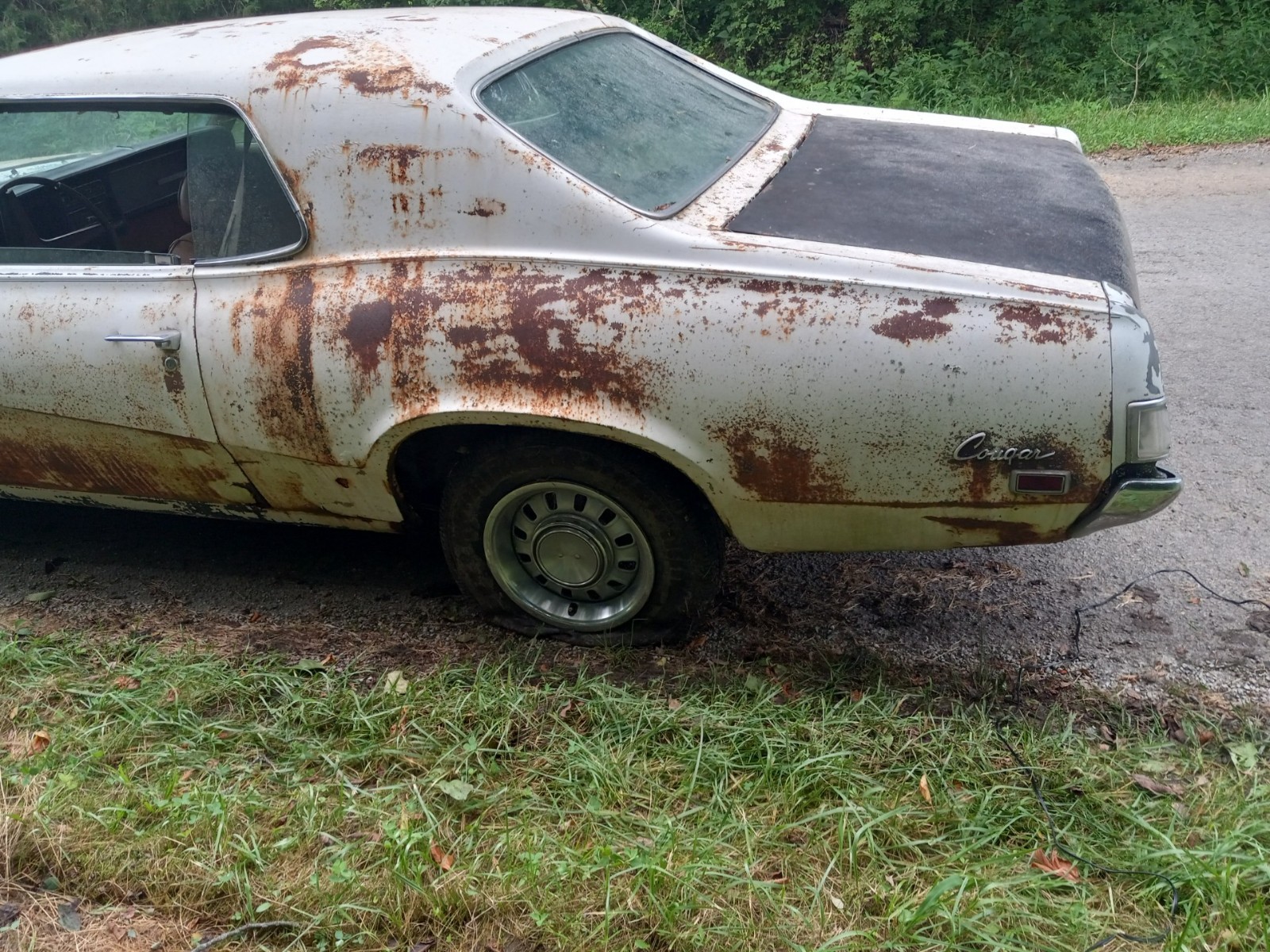 Mercury-Cougar-1969-Coupe-2