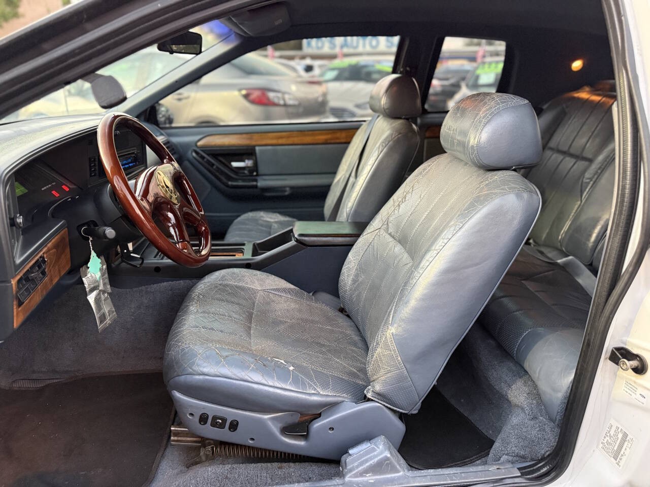 Mercury-Cougar-1990-Coupe-12