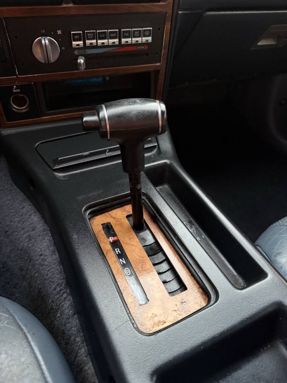 Mercury-Cougar-1990-Coupe-16