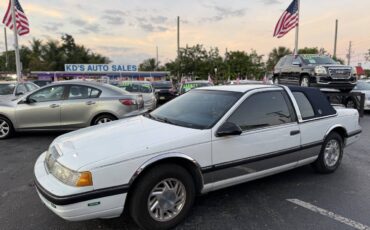 Mercury-Cougar-1990-Coupe-2