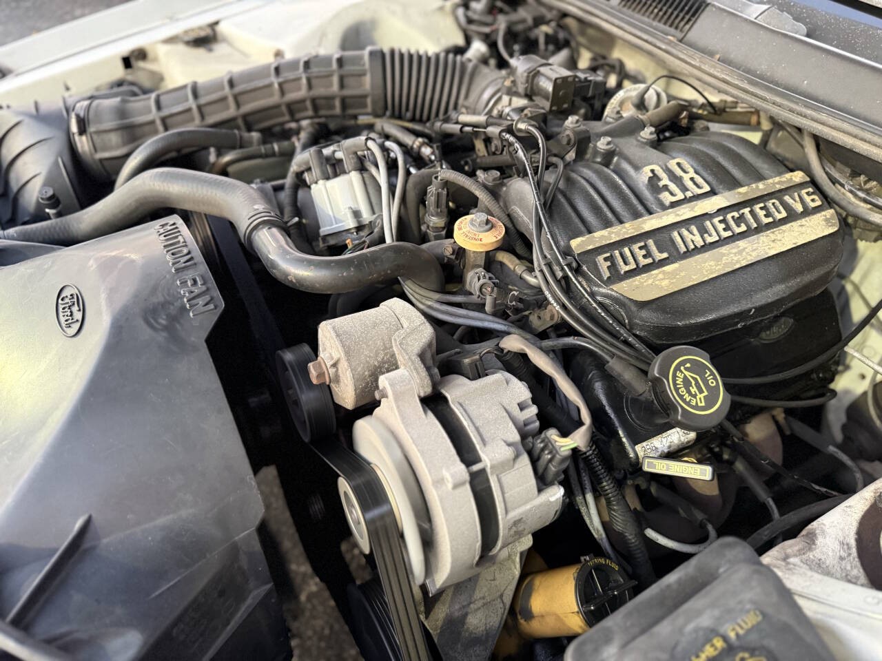 Mercury-Cougar-1990-Coupe-24