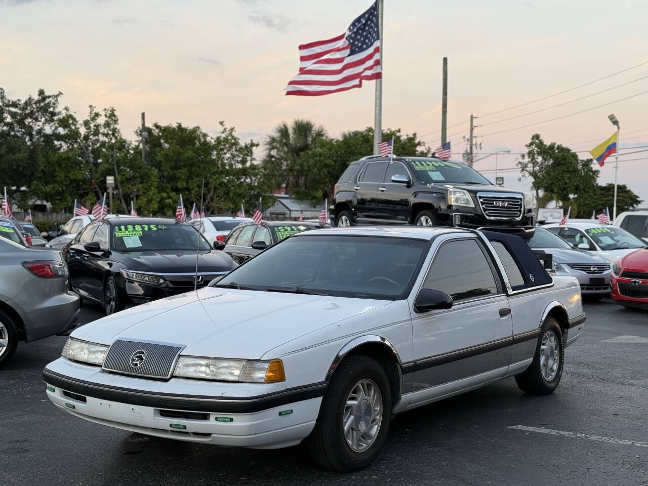 Mercury-Cougar-1990-Coupe-9