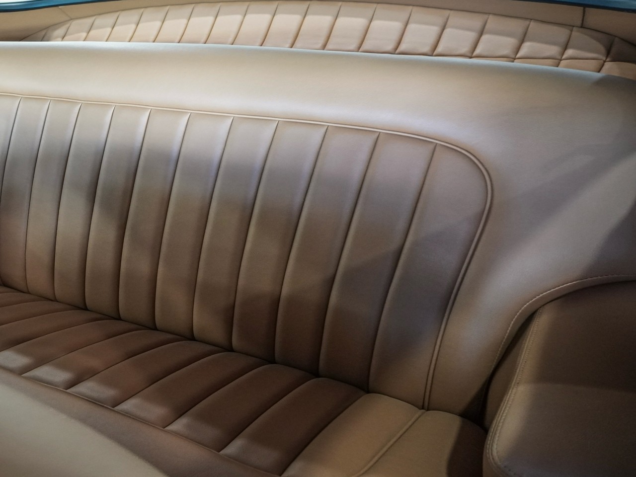 Mercury-Coupe-1950-Classic-Car-16