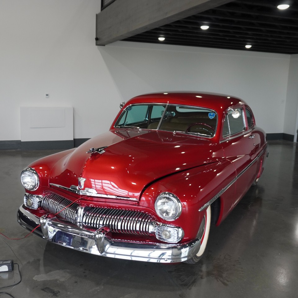 Mercury-Coupe-1950-Classic-Car-22