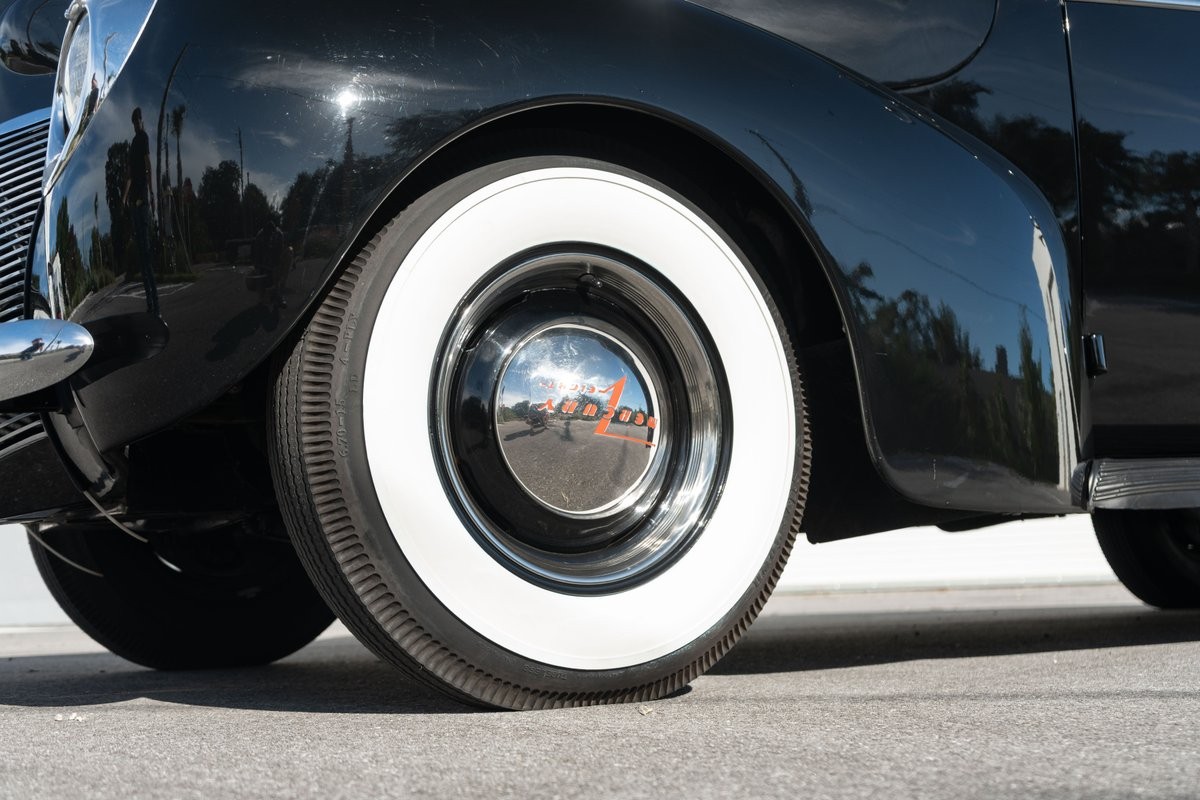 Mercury-Eight-1940-10