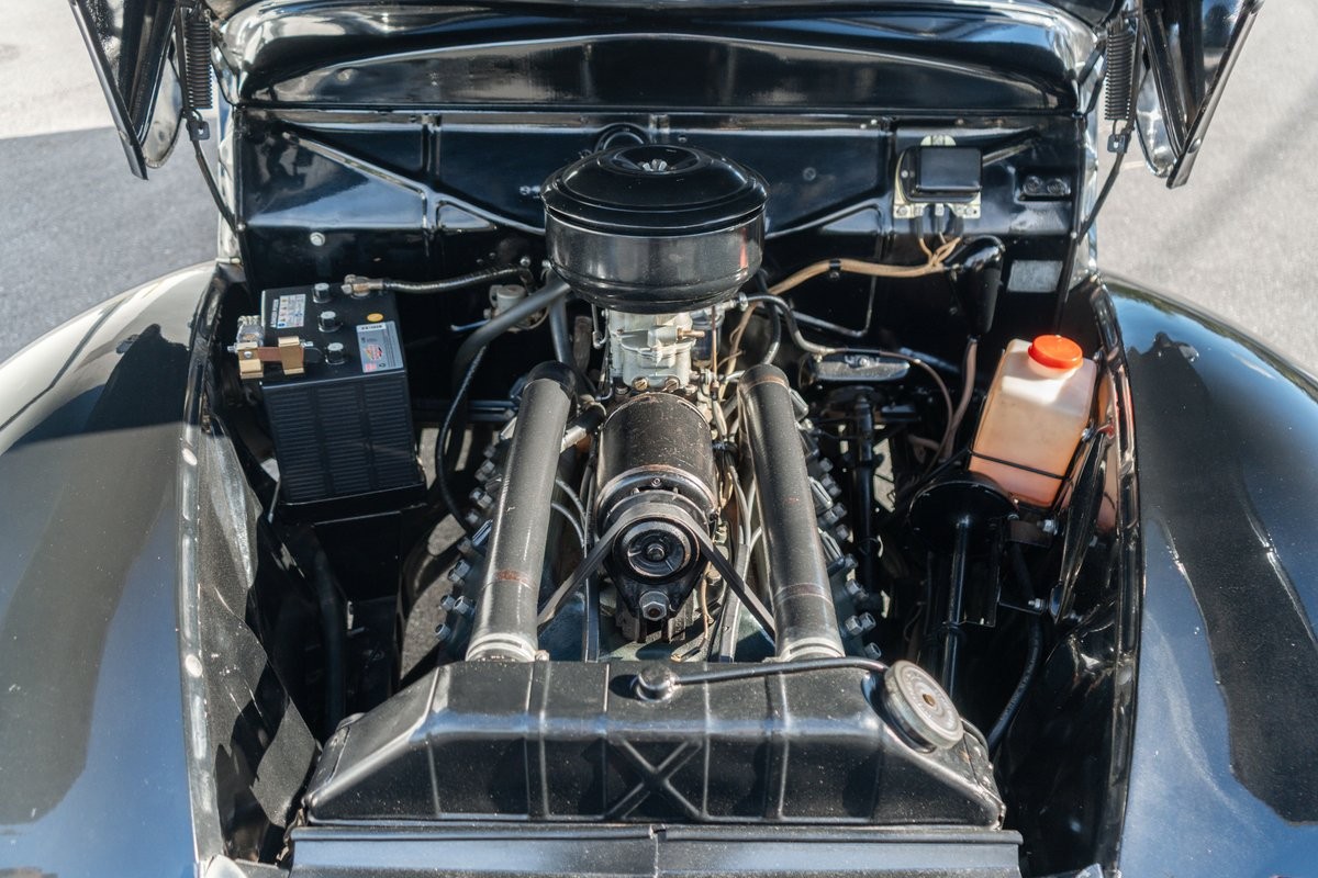 Mercury-Eight-1940-17