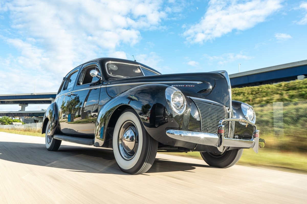 Mercury-Eight-1940-24