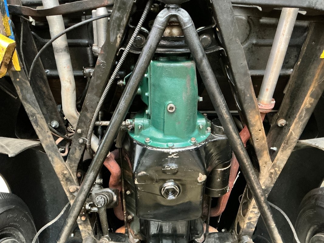 Mercury-Eight-1940-27