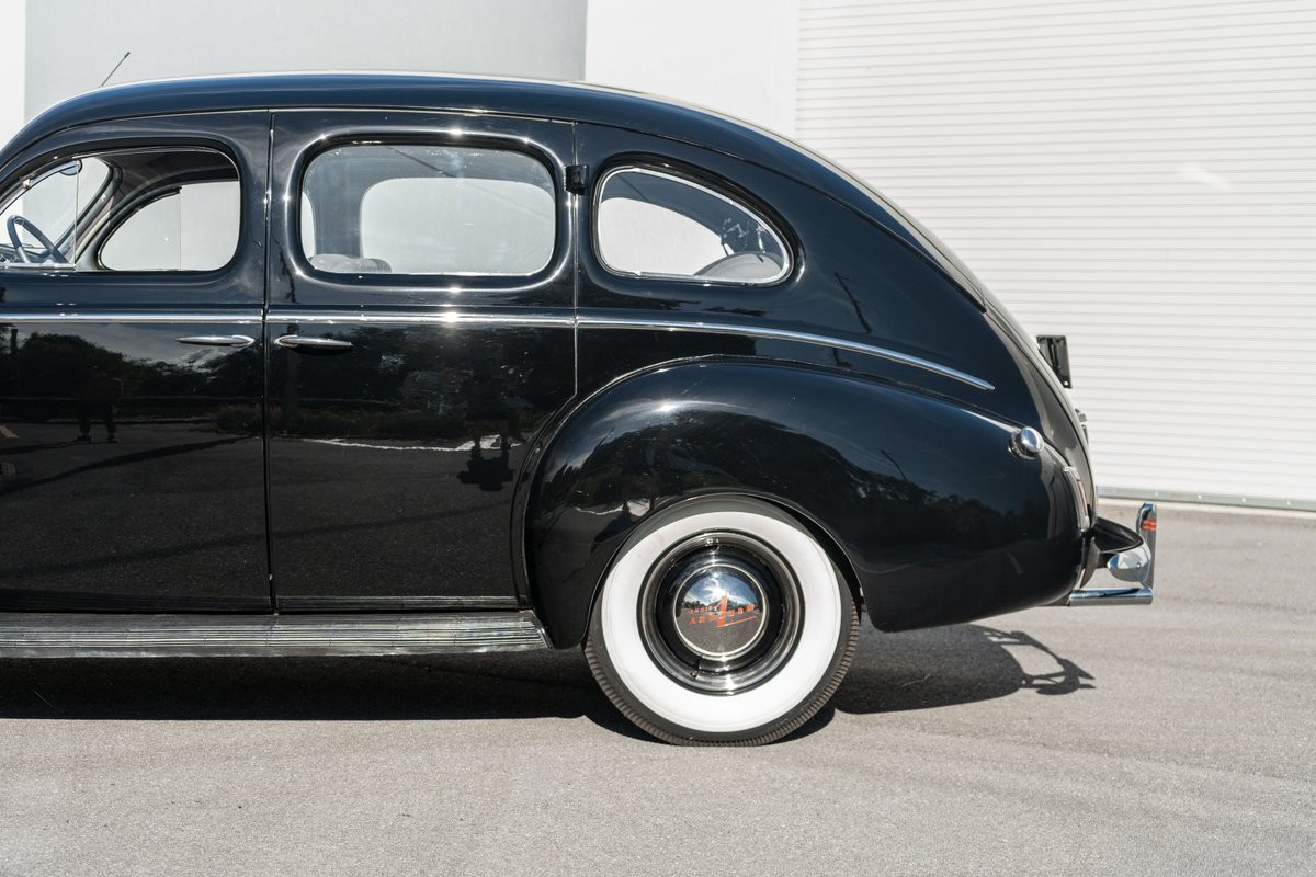 Mercury-Eight-1940-34