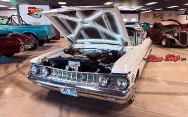 Mercury-Meteor-1961-Sedan-1