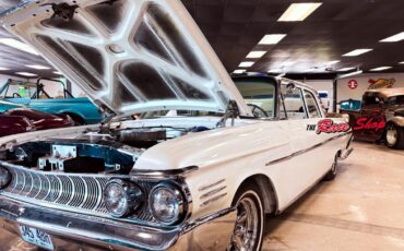 Mercury-Meteor-1961-Sedan-15