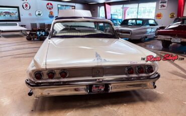 Mercury-Meteor-1961-Sedan-3