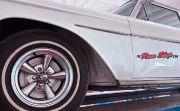 Mercury-Meteor-1961-Sedan-32