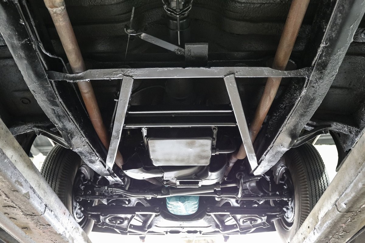 Mercury-Monterey-1953-Coupe-32