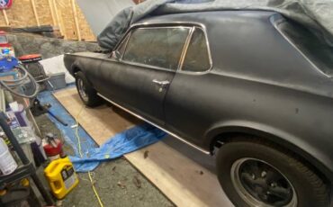 Mercury-cougar-1967-black-1