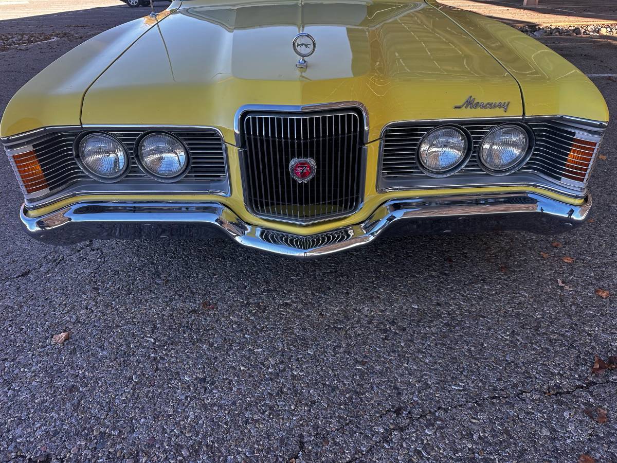 Mercury-cougar-1971-yellow-10