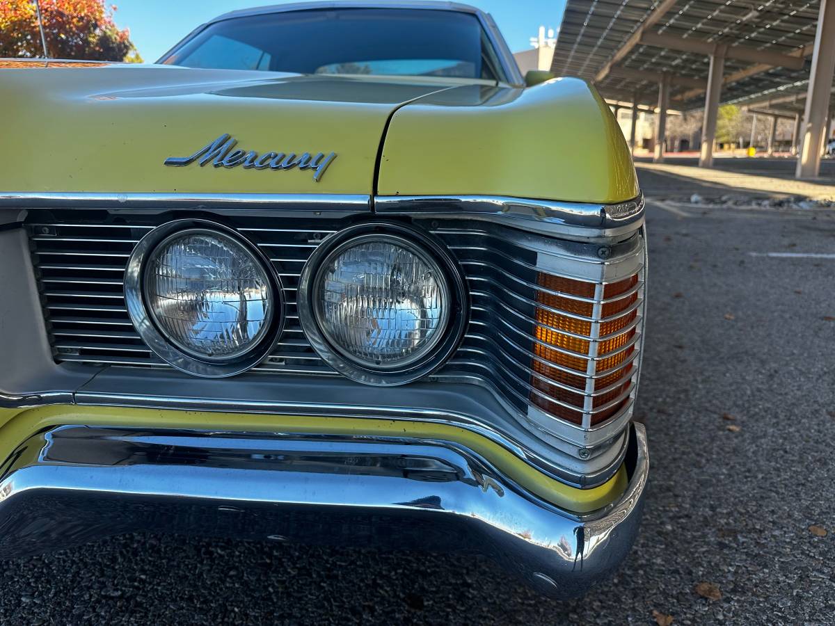 Mercury-cougar-1971-yellow-11