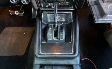 Mercury-cougar-1971-yellow-15