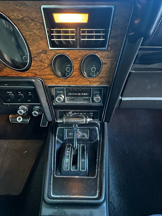 Mercury-cougar-1971-yellow-4