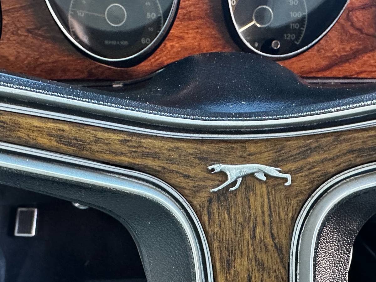 Mercury-cougar-1971-yellow-7