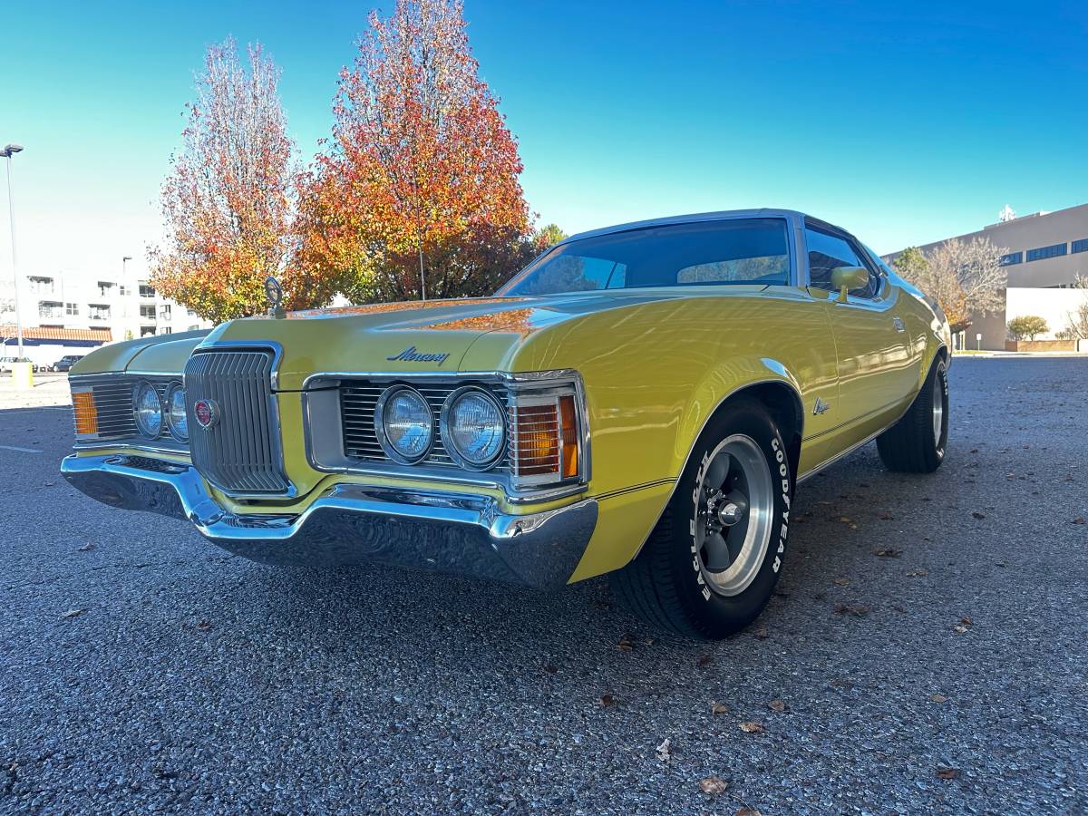 Mercury-cougar-1971-yellow-9