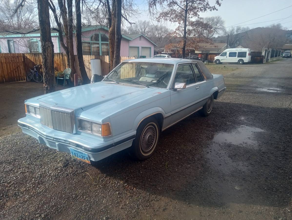 Mercury-cougar-1981-blue-1