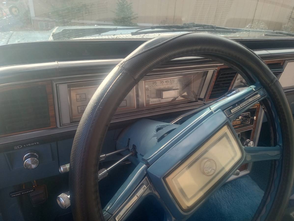 Mercury-cougar-1981-blue-8