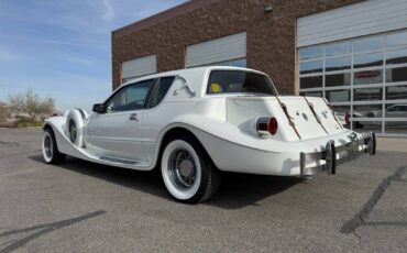Mercury-cougar-1986-white-17