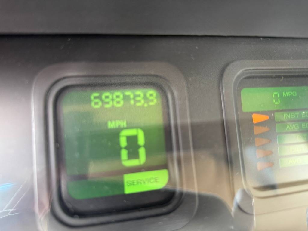 Mercury-cougar-1986-white-85