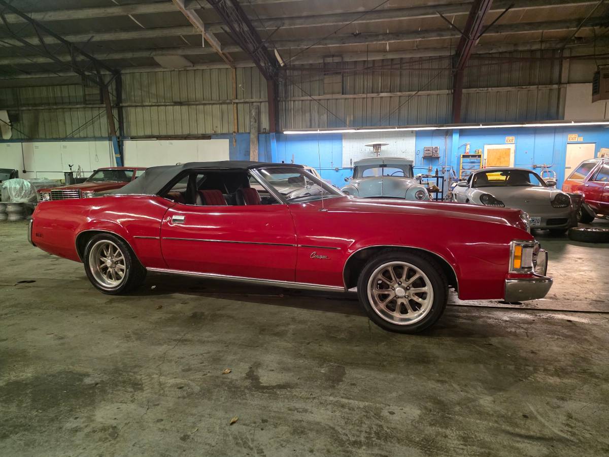Mercury-cougar-convertible-1973-8