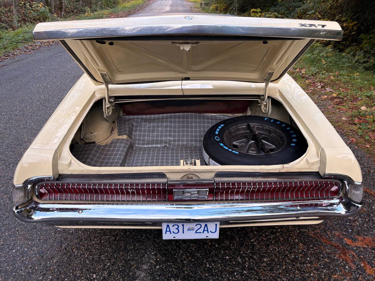 Mercury-cougar-xr7-1969-yellow-13