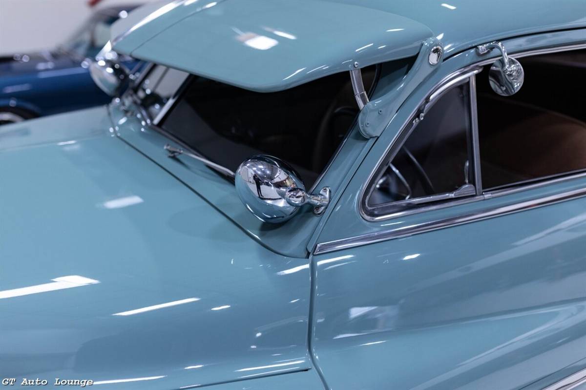 Mercury-eight-1951-grey-10