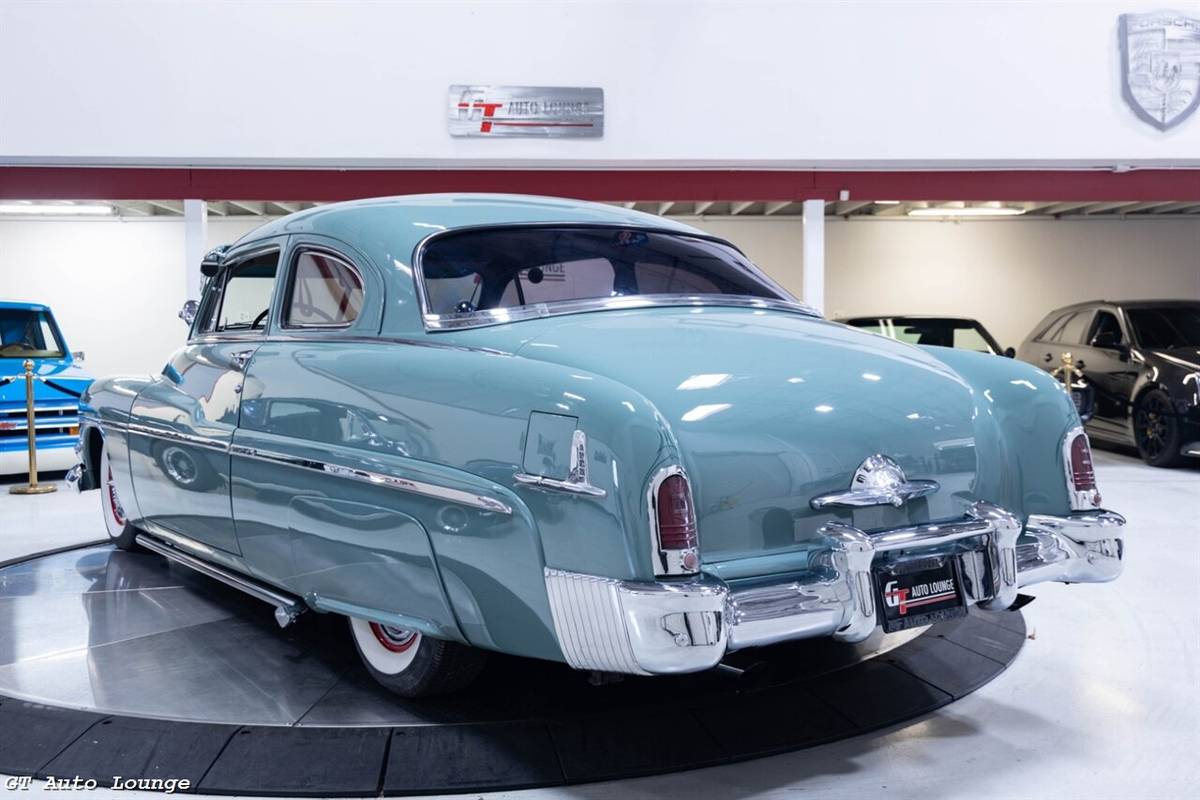 Mercury-eight-1951-grey-13