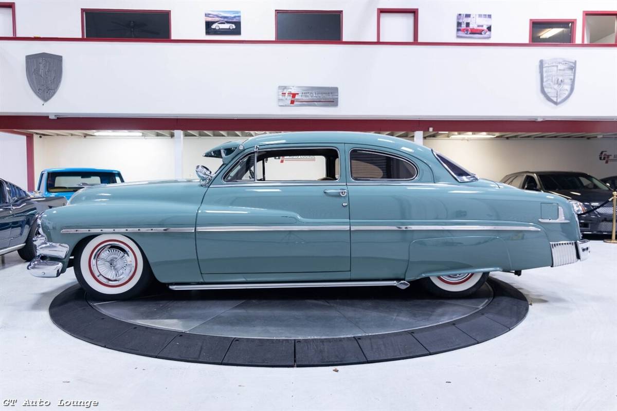 Mercury-eight-1951-grey-14