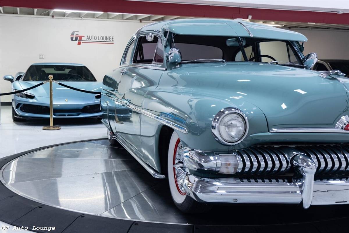 Mercury-eight-1951-grey-17