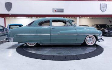 Mercury-eight-1951-grey-3