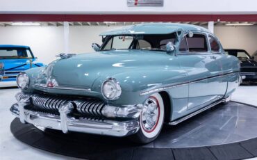 Mercury-eight-1951-grey