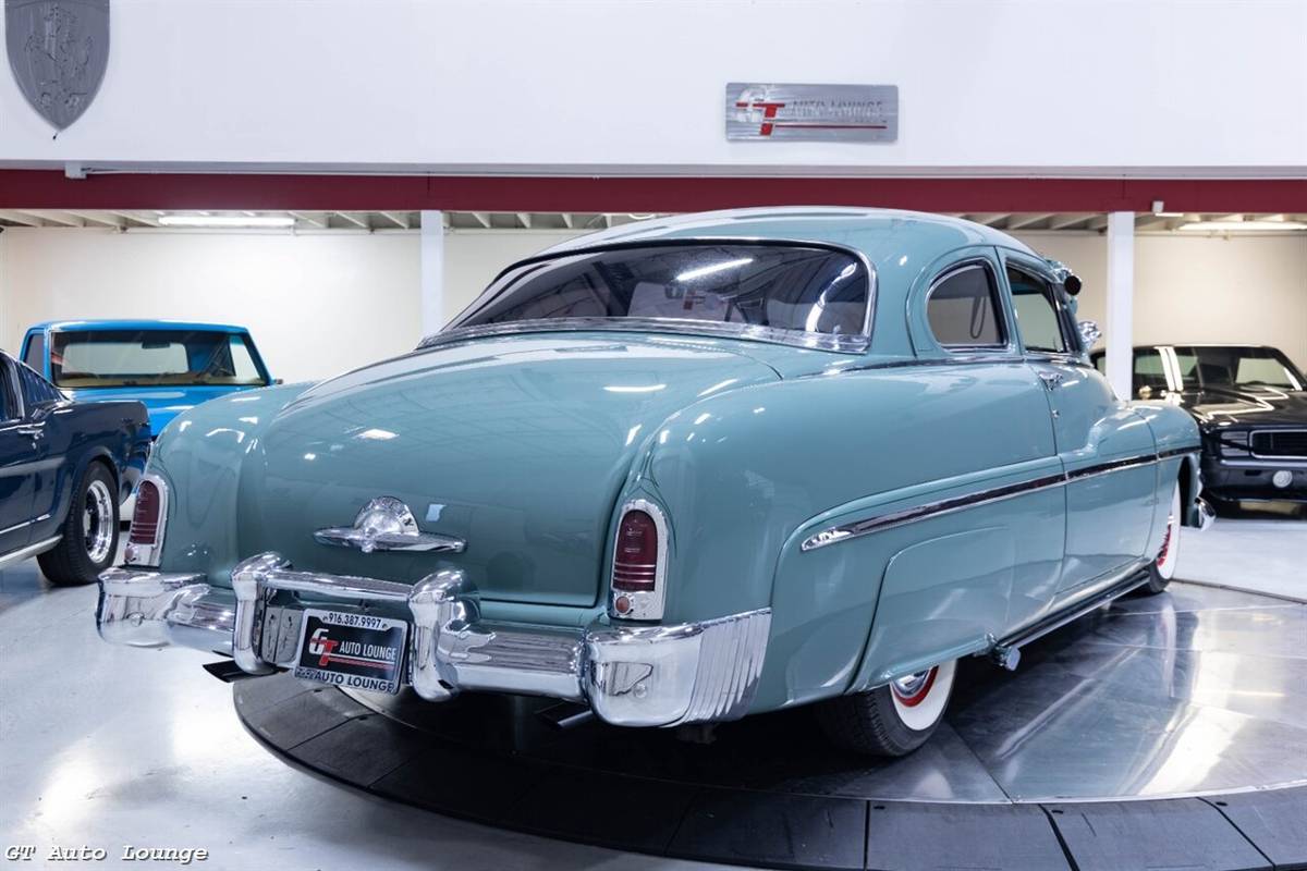 Mercury-eight-1951-grey-4