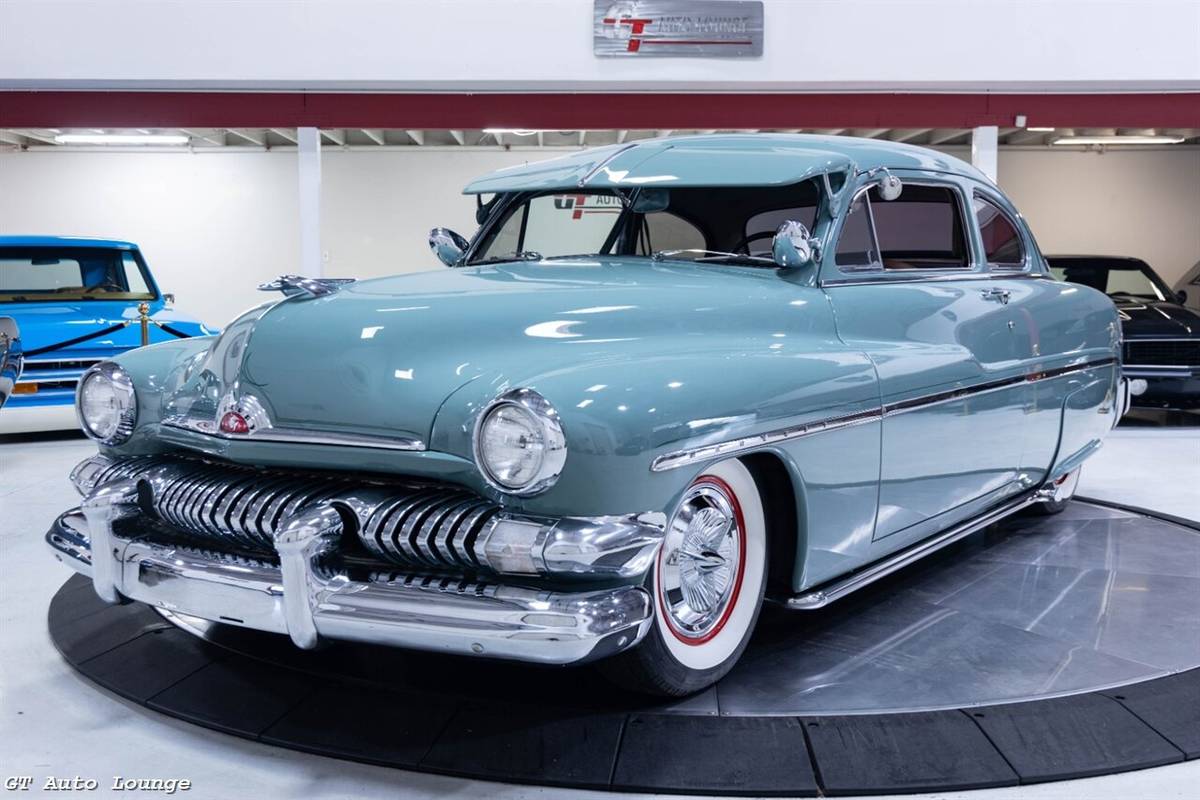 Mercury-eight-1951-grey