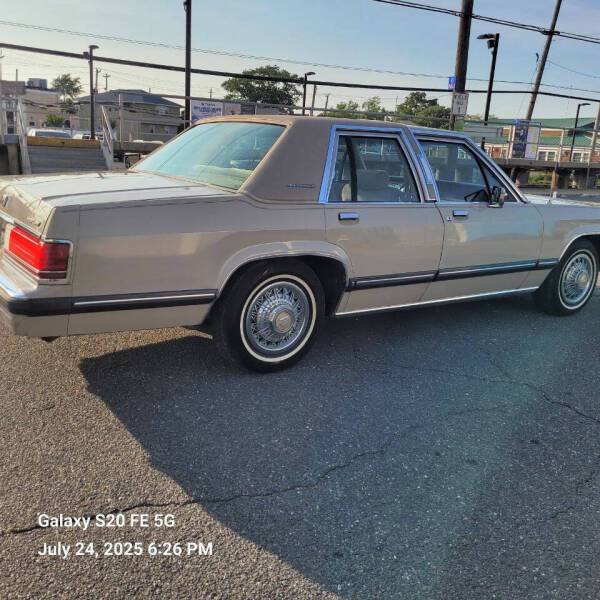 Mercury-grand-marquis-1988-13