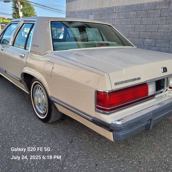 Mercury-grand-marquis-1988-5