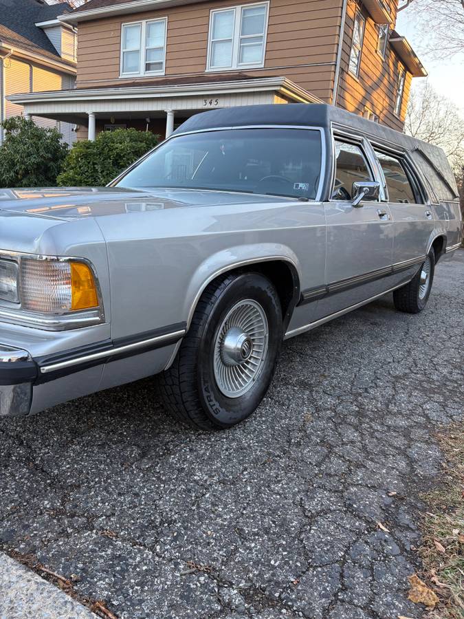 Mercury-grand-marquis-1989-silver-10