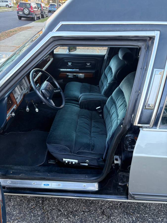 Mercury-grand-marquis-1989-silver-15