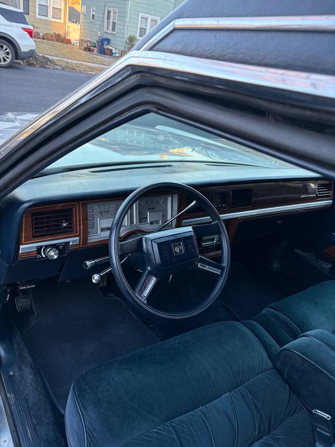 Mercury-grand-marquis-1989-silver-21