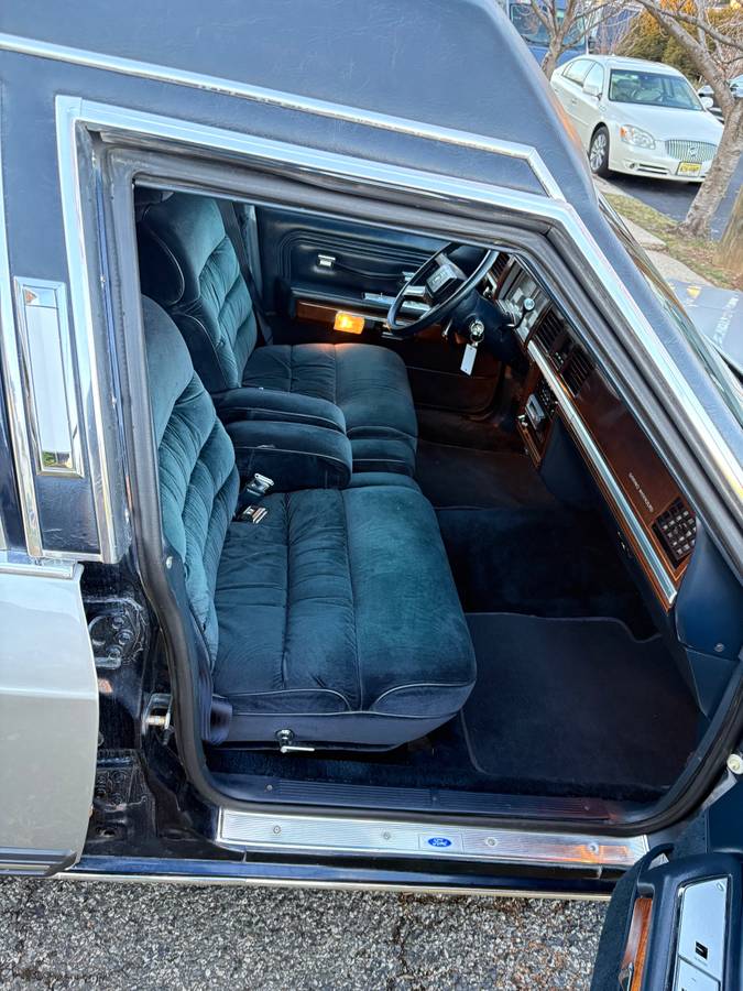 Mercury-grand-marquis-1989-silver-23