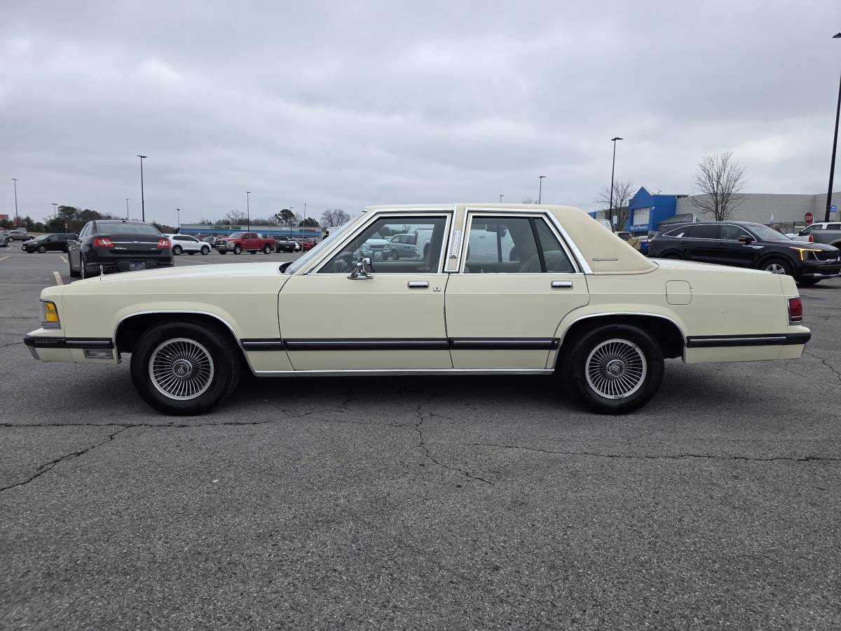 Mercury-grand-marquis-ls-1989-brown-1