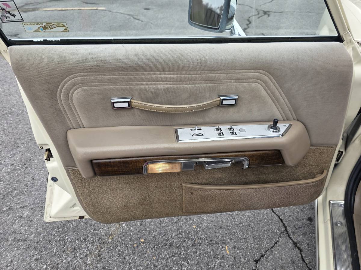 Mercury-grand-marquis-ls-1989-brown-14