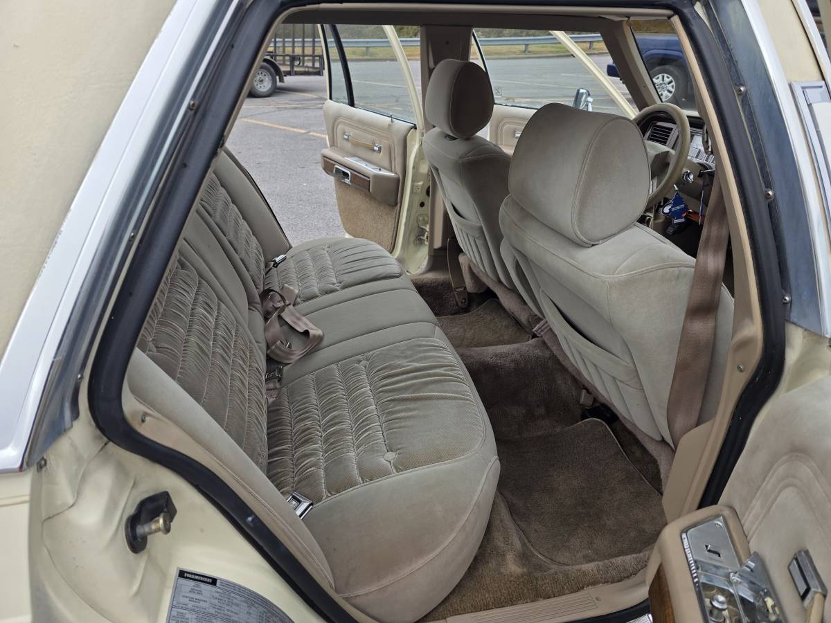 Mercury-grand-marquis-ls-1989-brown-7