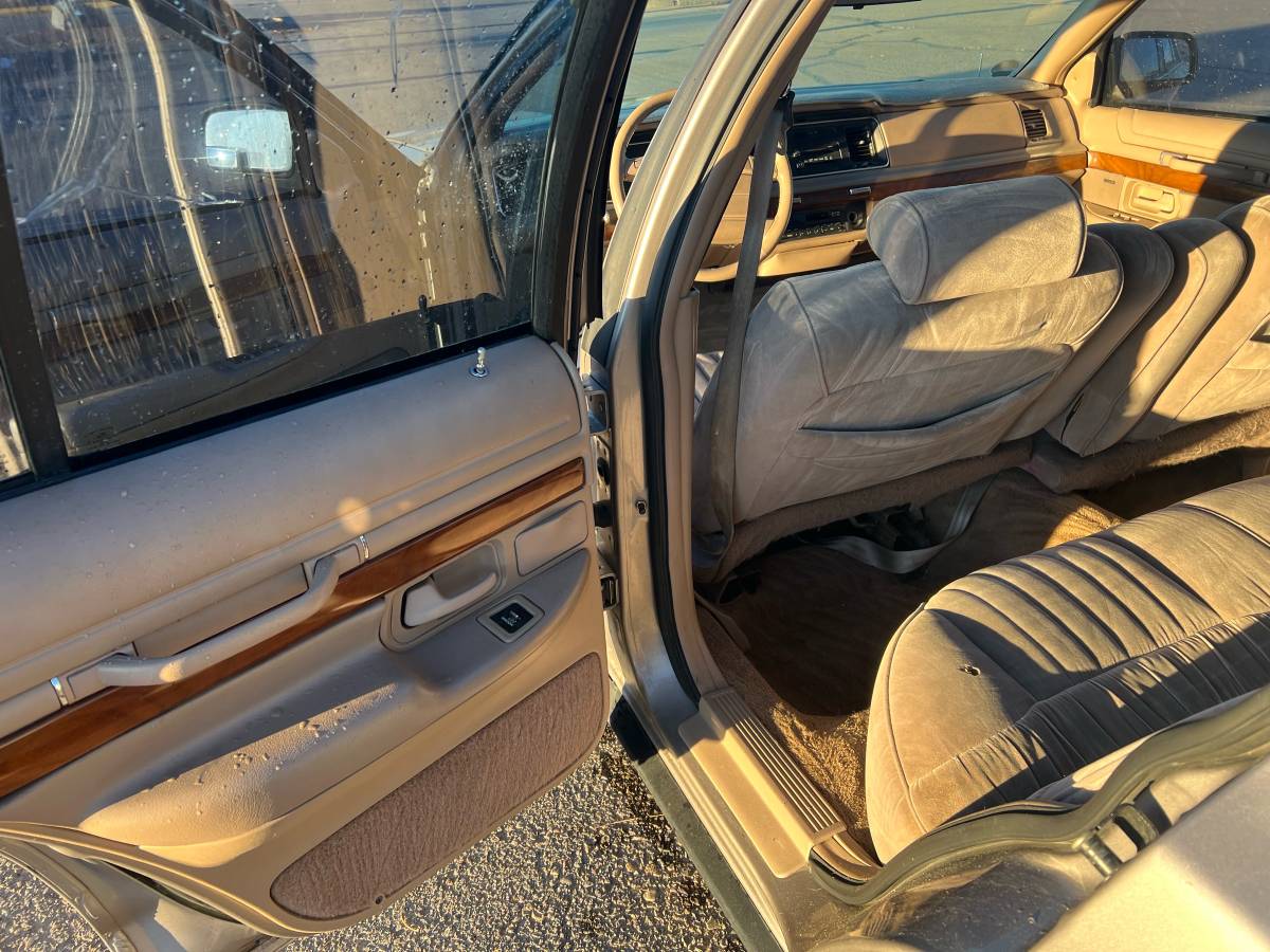 Mercury-grand-marquis-ls-1994-grey-9